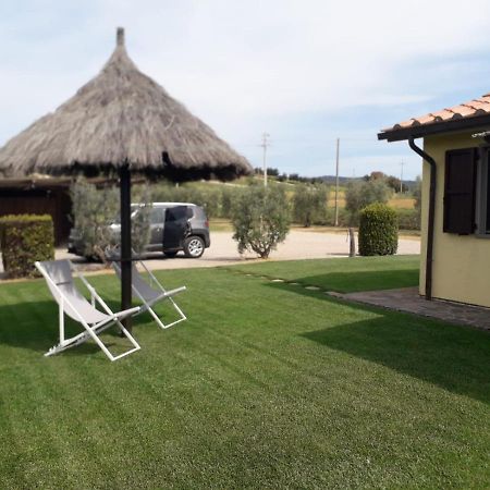 Monolocale Con Giardino Villa Castiglione della Pescaia Luaran gambar